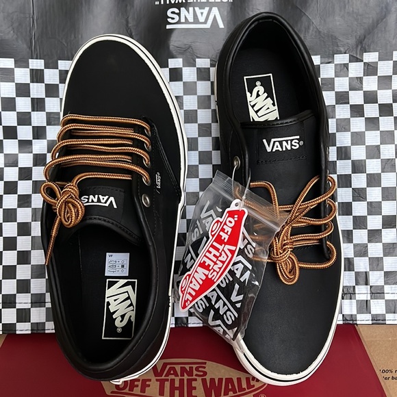 Vans Atwood Leather Black/Marshmallow WMNS sneakers - Picture 9 of 16